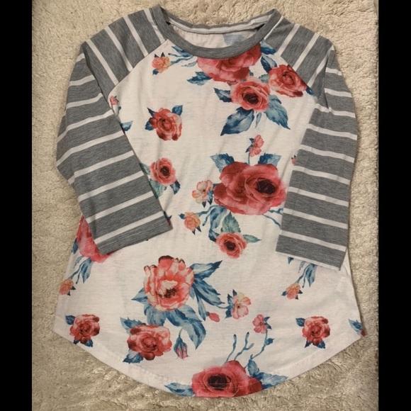 Tops - 2/$10 Cute floral & stripe t-shirt